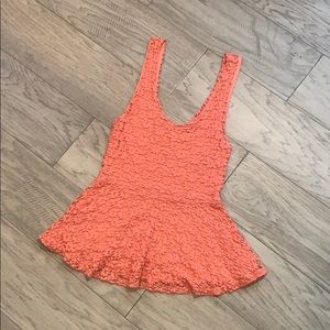 Peach peplum tank, size M